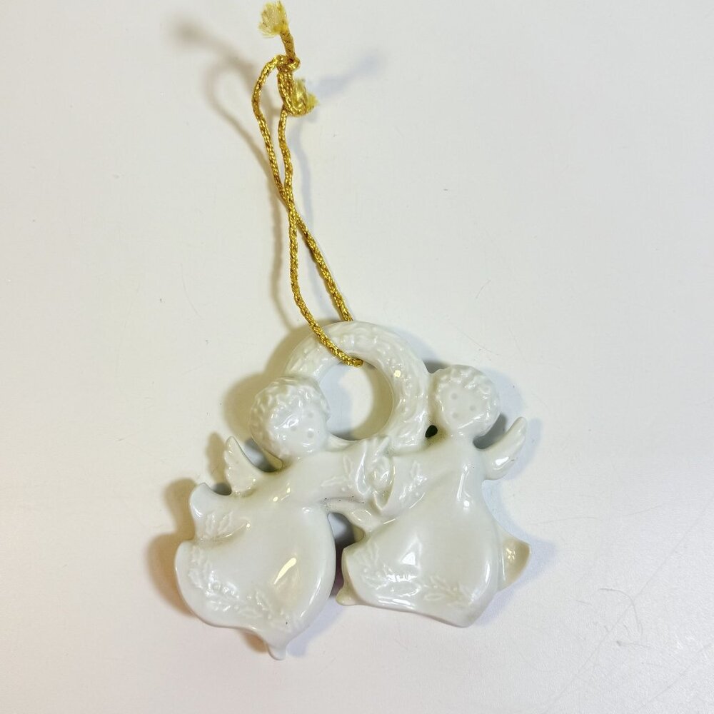 Christmas Tree Ornament Caroling Wreath Haviland Limoges Signed France 1986 - Picture 2 of 16
